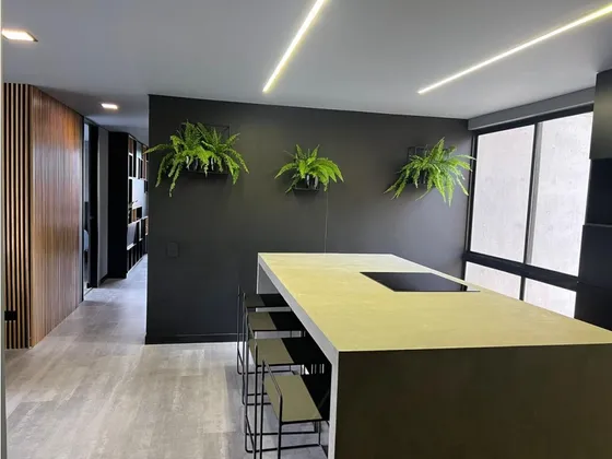Lujoso Apartamento En Castropol Medellin Totalmente  Reformado.