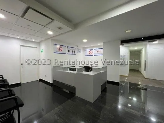 Local En Alquiler El Recreo Mls #24-8592