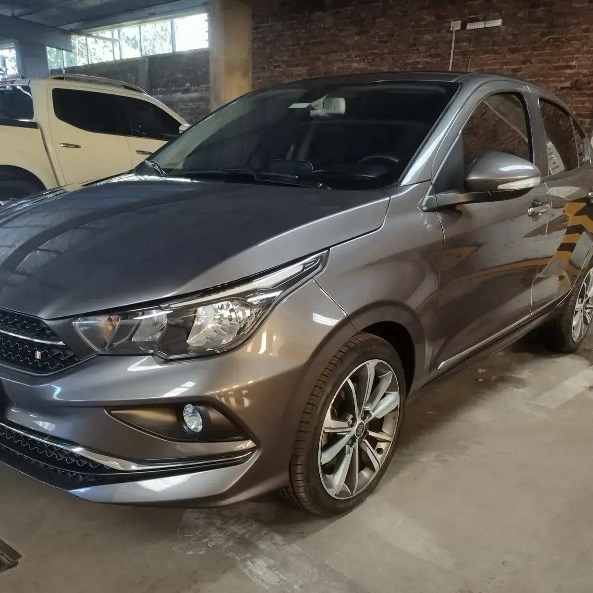Fiat Cronos 1.8 16v Precision Pack Premium