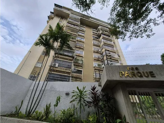 Se Vende Apartamento Amoblado 149m2 Las Delicias 1297