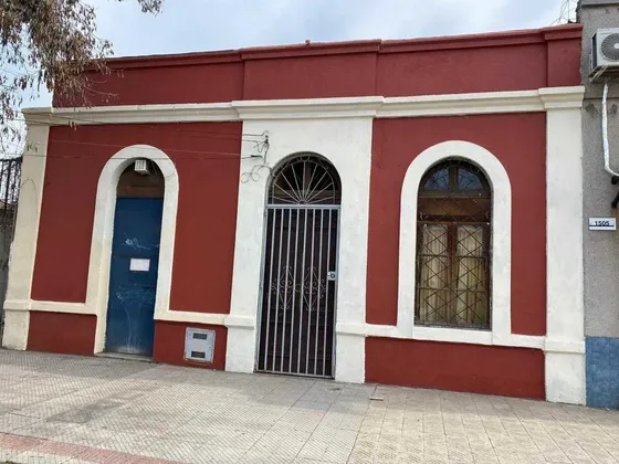 Casa Amplia Con Jardín Interno