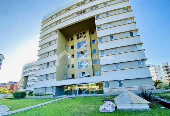 Increible Departamento 3 Ambientes Y Dos Baños, Con Jardín Y Vista Rio! Nordelta!