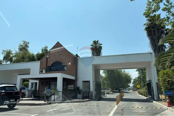 Se Arrienda Casa En Condominio Algarrobal Ii