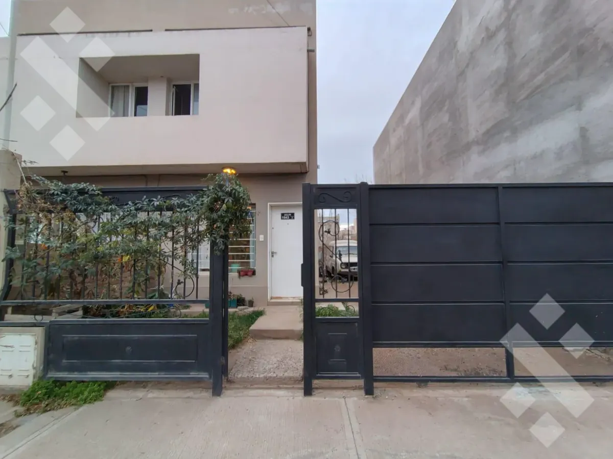 Venta De Dúplex, 2 Dormitorios, B° Altos Del Limay, Neuquén Capital