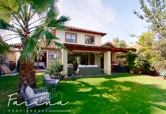 Venta Casa Estilo Chilena Condominio Los Candiles, Chicureo