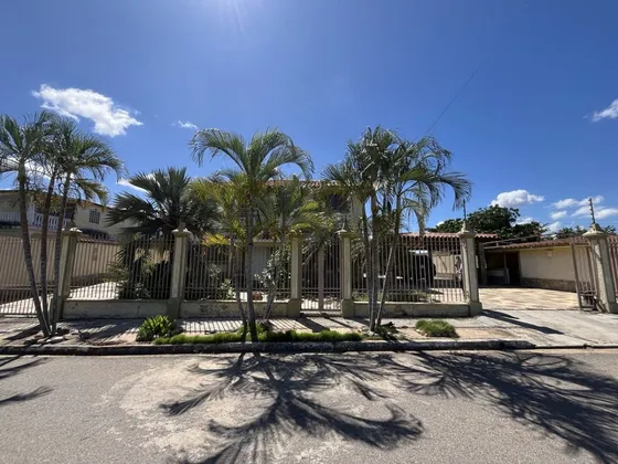 Venta/alquiler Casa Moderna En Urbanización Los Pinos, Anaco Estado Anzoategui
