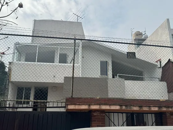 Casa En Venta, Calzada De Las Águilas, 3 Recamaras