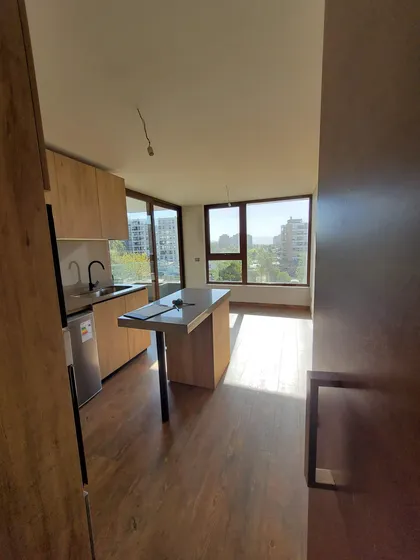 Dpto. Casi Nuevo, Solo 4 Años De Uso, 2d 2b. Av. Las Condes