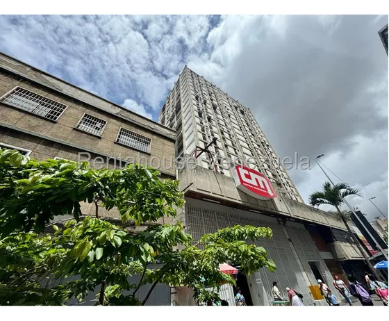 Apartamento Piso Medio 70m², 2h, 1b, 0p, Mls #25-23934 En Venta En Avenida Fuerzas Armadas, Esq San Luis, Cómodo Apto Amoblado, Vista Al Ávila  / Isabel Gómez