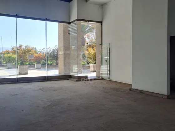 Local Comercial Con Ubicación Estratégica En Vitacura