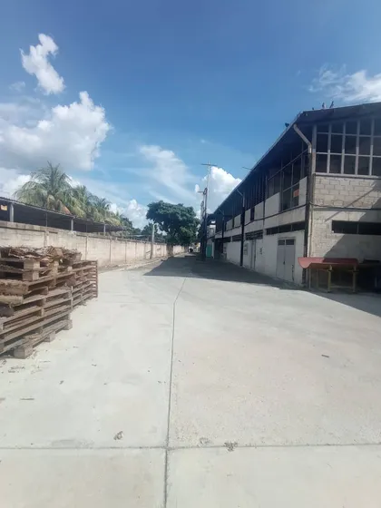 Se Alquilan Galpones En Turmero 