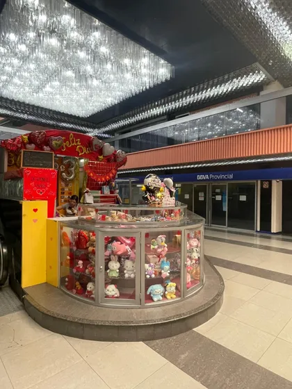 (hl28) Alquilo Local En La Av Bolivar En El Centro Comercial Camoruco 