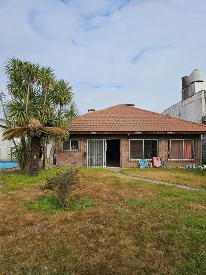 Pacheco - Zeballos Al 1000 -  Casa Lote Propio Para Uso Comercial Y Vivienda