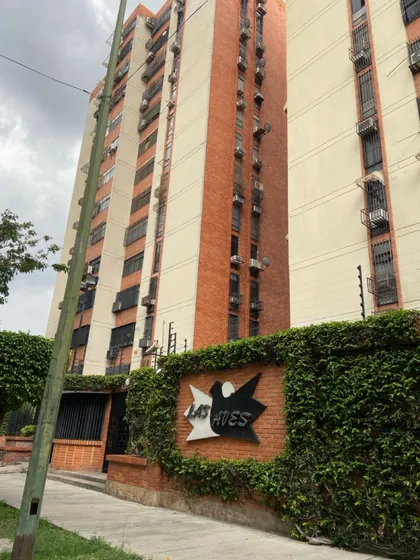 En Alquiler Apartamento En Urbanización San Jacinto 