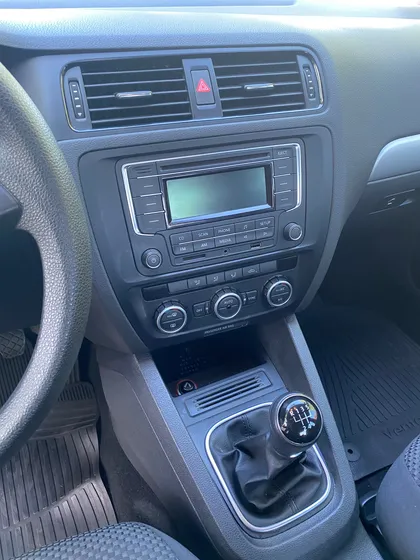 Volkswagen Vento 2.0 Advance I 110cv