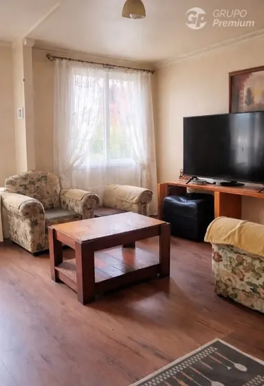 Casa En Venta De 2 Dorm. En Valdivia