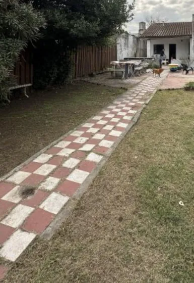 Casa En  Venta En Temperley, 4 Ambientes