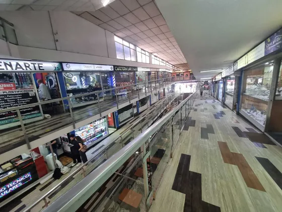Local Comercial Con Bodega (94061)