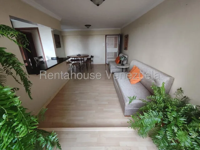 Maribel Morillo Asesor Inmobiliario De Rentahouse Vende Lindo Apartamento; Con 3 Hab. Y 2 Baños; Condominio Privado Con Planta Electrica; Ubicado En Nueva Segovia; Al Este De Barquisimeto   Lara