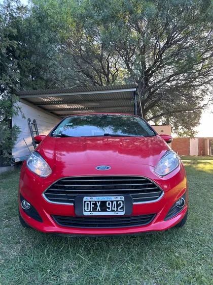 Ford Fiesta Kinetic 1.6 Design 120cv Titanium