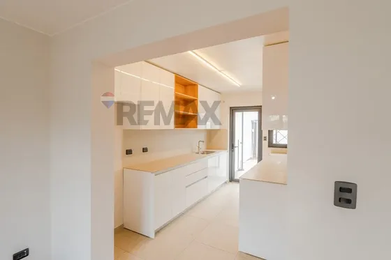 Remodelada 3d+3b, 179 Mts2 Totales, Pocuro