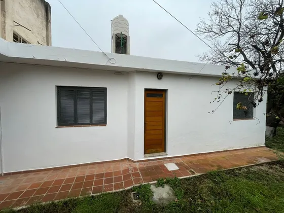 Se Alquila Dpto Interno Pb 1 Dorm Cochera Alberdi