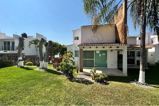 Venta Casa Misión Santa María, Oaxtepec Morelos.