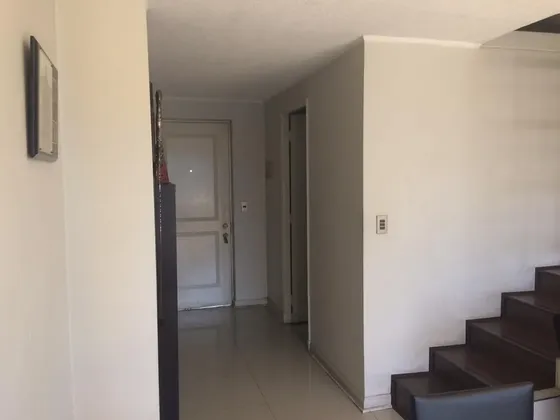 Dpto Duplex 2 Pisos Recién Pintado Metro Moneda Oferta!