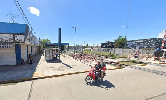5 Locales En Venta En Estacion Adolfo Sourdeaux