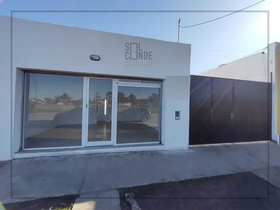 Venta Galpón Mas Local. Zona Alió Y Ayacucho