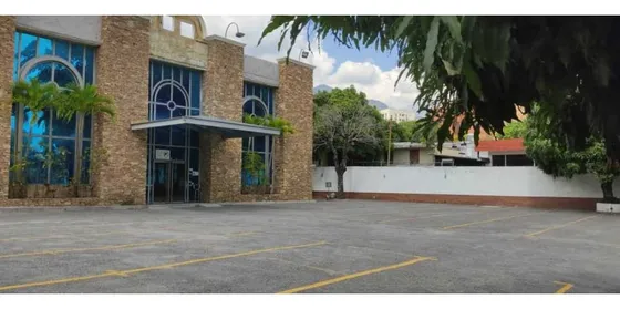 Vendo Propiedad De 2.117,20m2 Los Chorros