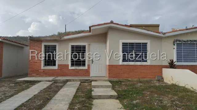 Bray Montoya Alquila Sensacional Casa Amplia Comoda En Terrazas De La Ensenada Posee 2 Habitaciones 2 Baños Y Todos Los Servicios Basicos Operativos 2#5#1#3#2#7#3 Bray Montoya                         