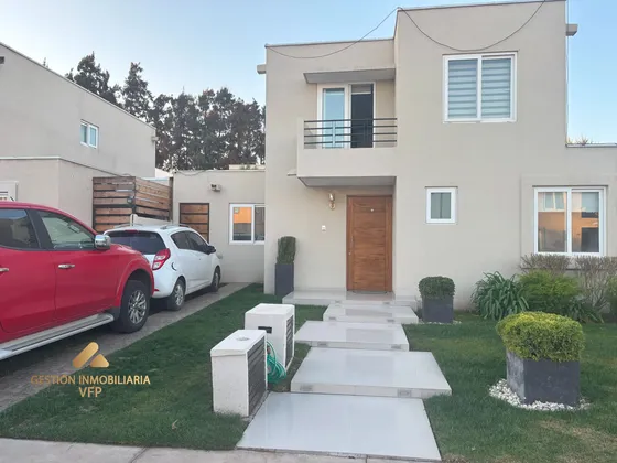 Casa 4d 3b En Condominio Borde Blanco 2,chicureo. Incluye Gc