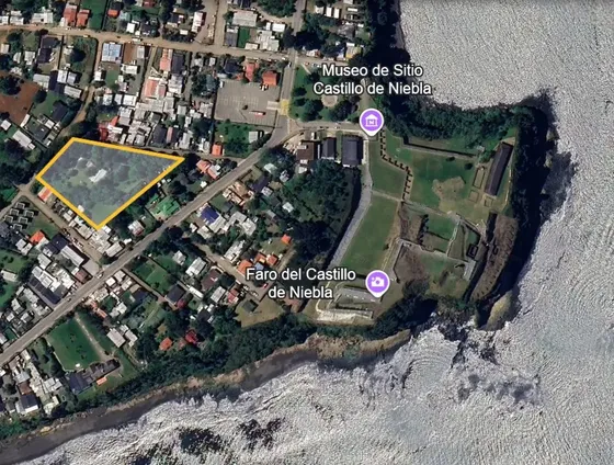 Propiedad De 5500m2 En Niebla Con Restaurant Y 6 Cabañas