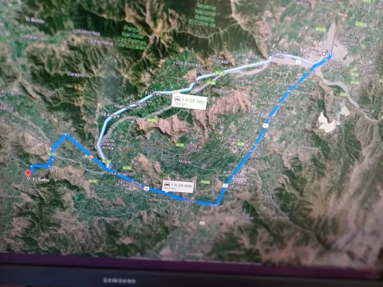Terreno Plano, Camino Asfaltado, Empalme Luz Y Agua.