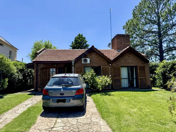 Casa  En Venta En Larena Country Club, Pilar, G.b.a. Zona Norte