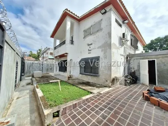 Juan Carlos González. Renta House Carabobo Alquila Hermosa Casa Urb. Sabana Larga Valencia Mls #26-3019 Rah/jcg.