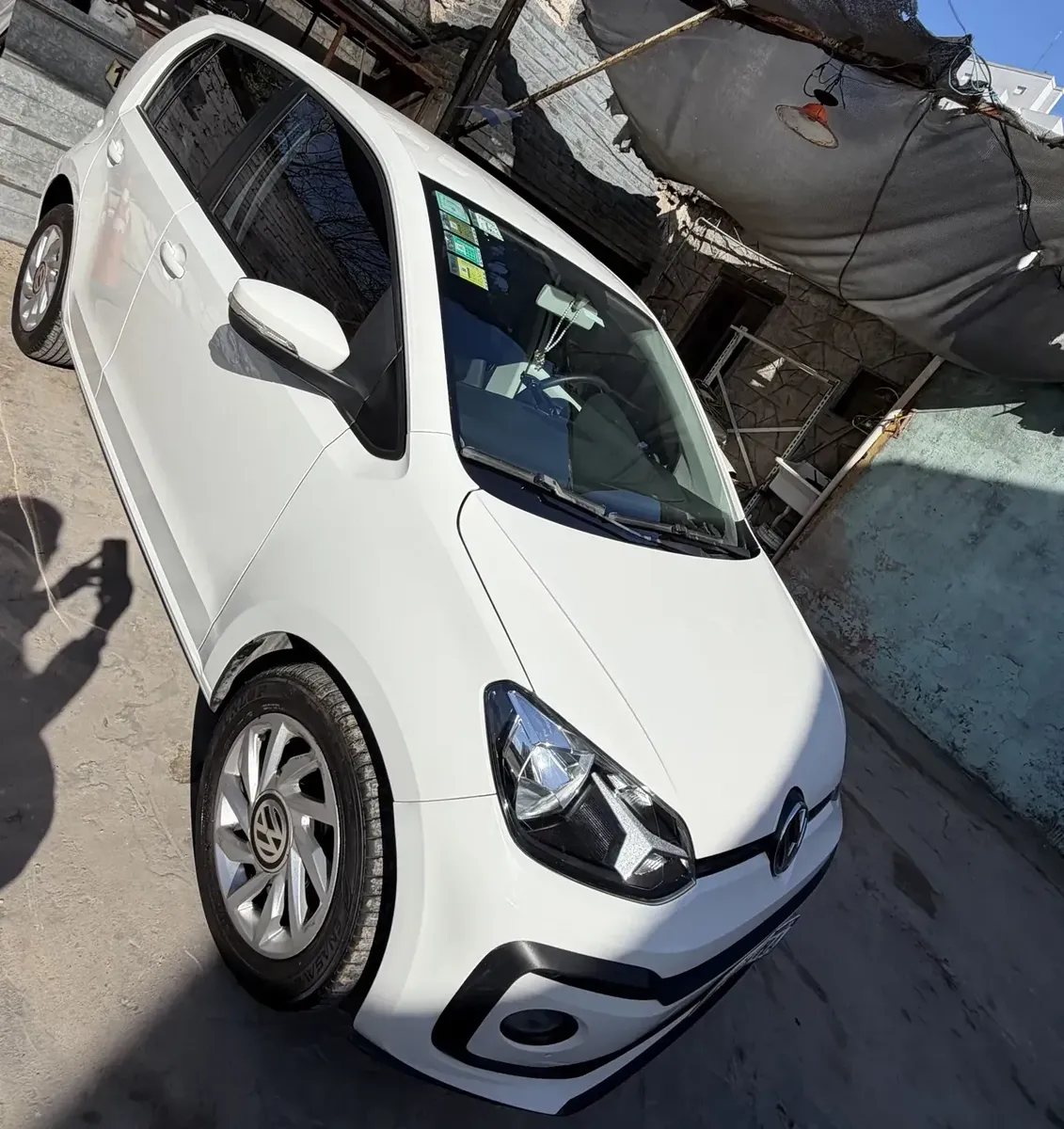 Volkswagen Up! 1.0 High Up! 75cv I-motion
