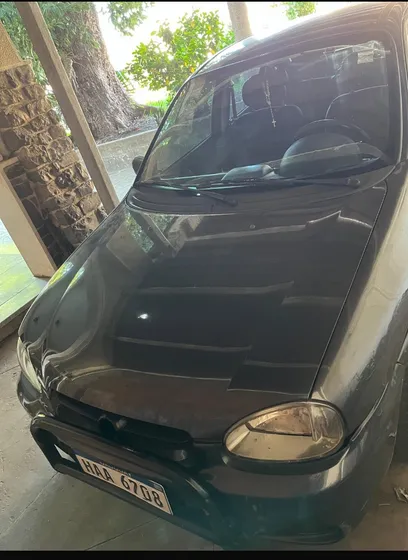 Chevrolet Corsa 1.6 Classic Super Pkele