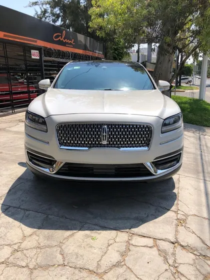 Lincoln Nautilus Select