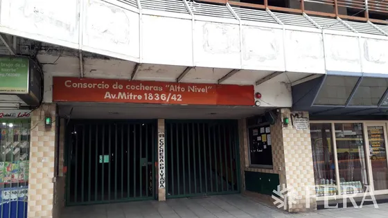 Venta De Cochera En Sarandí(23854)