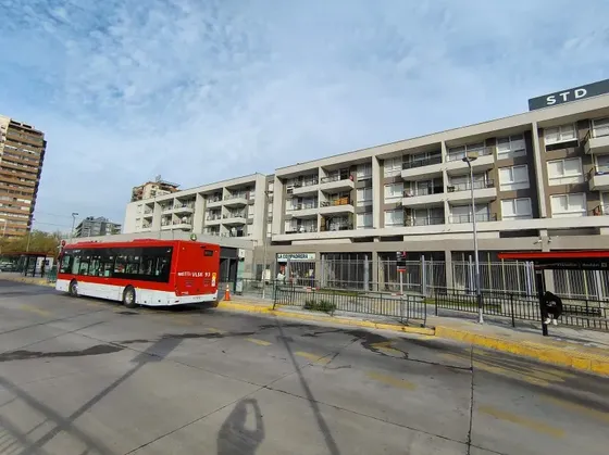 Locales Doble Altura En Edificio Nuevo