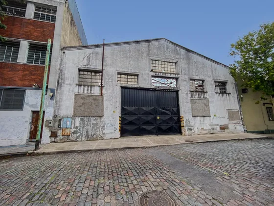 Alquiler - Terreno - 1100 M2 - Barracas
