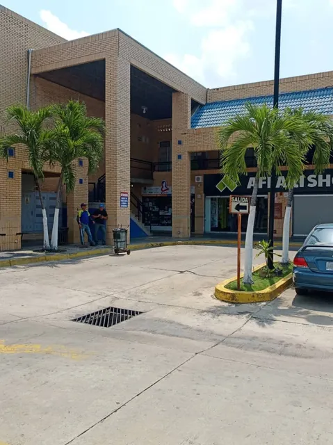 Local Comercial- Centro Comercial Metro Plaza- San Diego