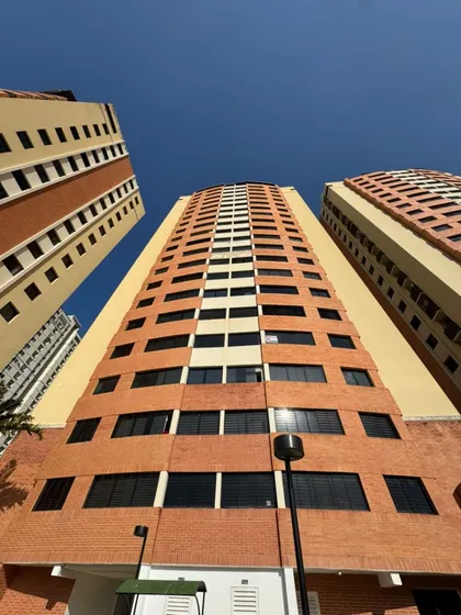 Apartamento Amoblado En Mañongo En Venta, Naguanagua. Inmobiliaria Maggi 2076