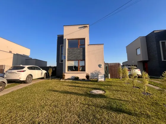 Preciosa Casa En C. Mediterraneo De 3d Y 3b A La Venta