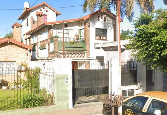 Casa En Venta - 9 Dormitorios 11 Baños - Cocheras - 500mts2 - Caseros