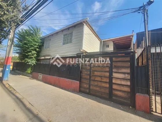 Casa En Venta De 12 Dorm. En Quinta Normal