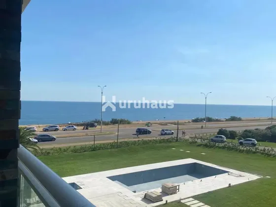 Edificio Cruceros Primera Linea 2 Dormitorios En Suite