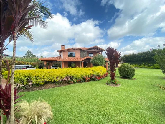 Casa Para Arriendo En Llanogrande